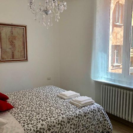 Апартаменты Temporary House De' Giudei Болонья Экстерьер фото