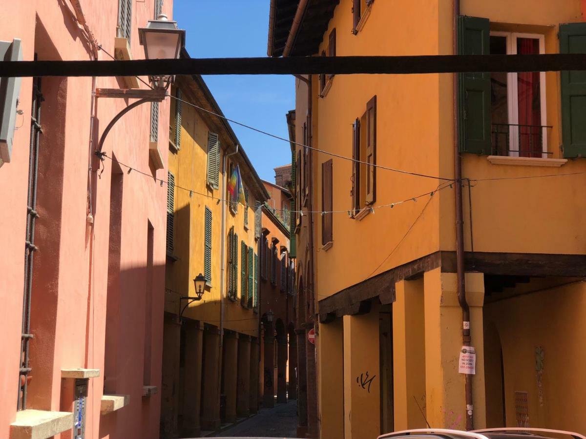 Апартаменты Temporary House De' Giudei Болонья Экстерьер фото